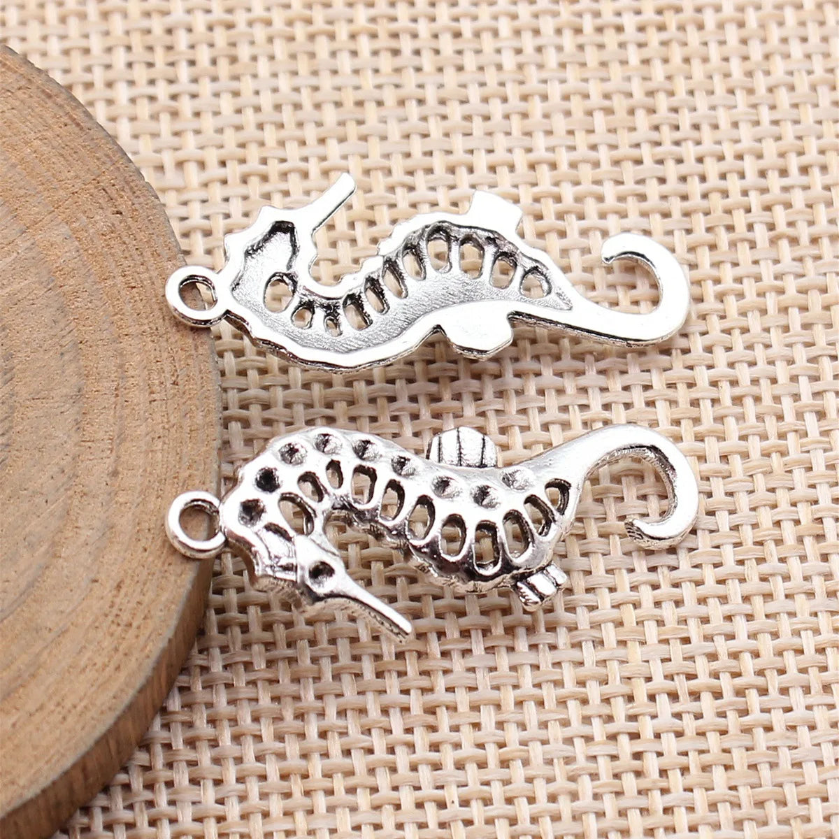 35x14mm 1.9g Antique Silver Zinc Alloy Seahorse Charm Pendant for DIY Ocean Theme Jewelry Making