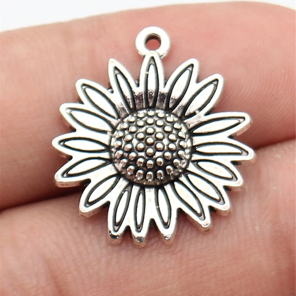 24x21mm 2.4g Antique Silver Zinc Alloy Sunflower Charm Pendant for DIY Necklace Bracelet Jewelry