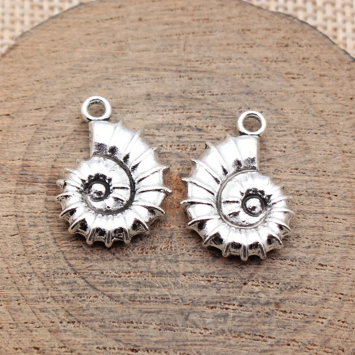 21x16mm 2.8g Antique Silver Zinc Alloy Double Sided Conch Shell Charm Pendant for DIY Jewelry