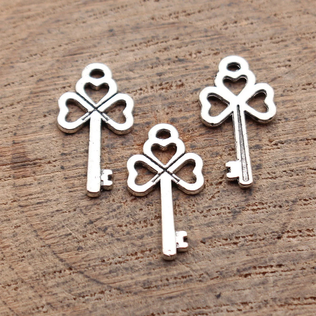 15x8.1mm 0.26g Antique Silver Zinc Alloy Heart Clover Key Charm Pendant for DIY Necklace Bracelet Making