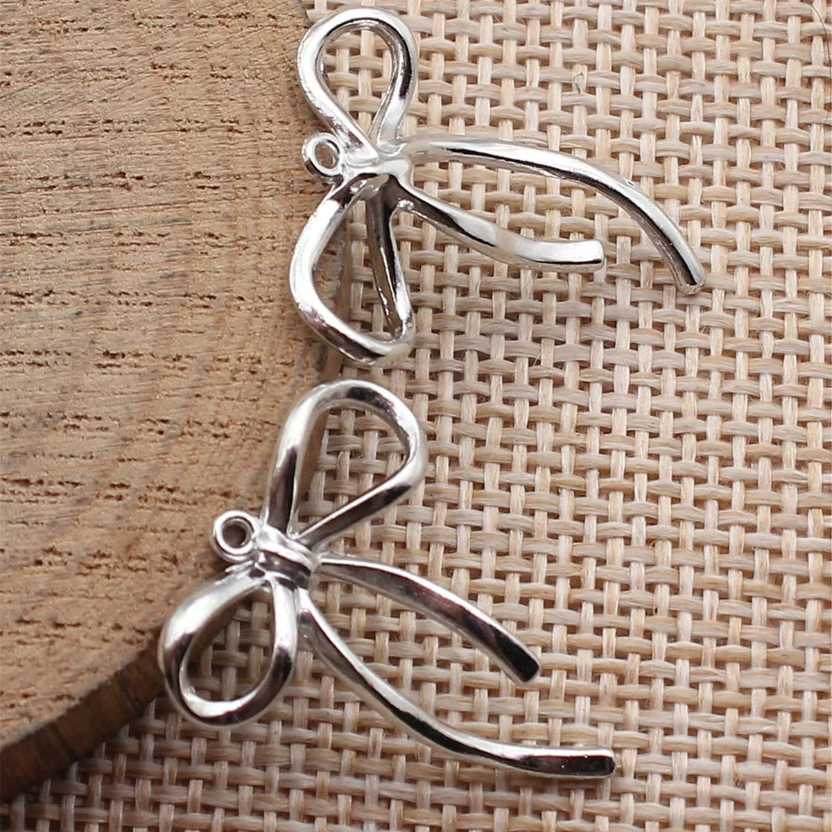 25x20mm 1.1g White K Finish Zinc Alloy Bow Butterfly charm pendant for DIY bracelet necklace jewelry making