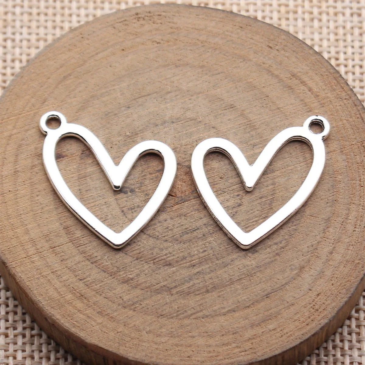 22x20mm 1.2g Multicolor Zinc Alloy Geometric Hollow Heart Charm Pendant for DIY Jewelry Making