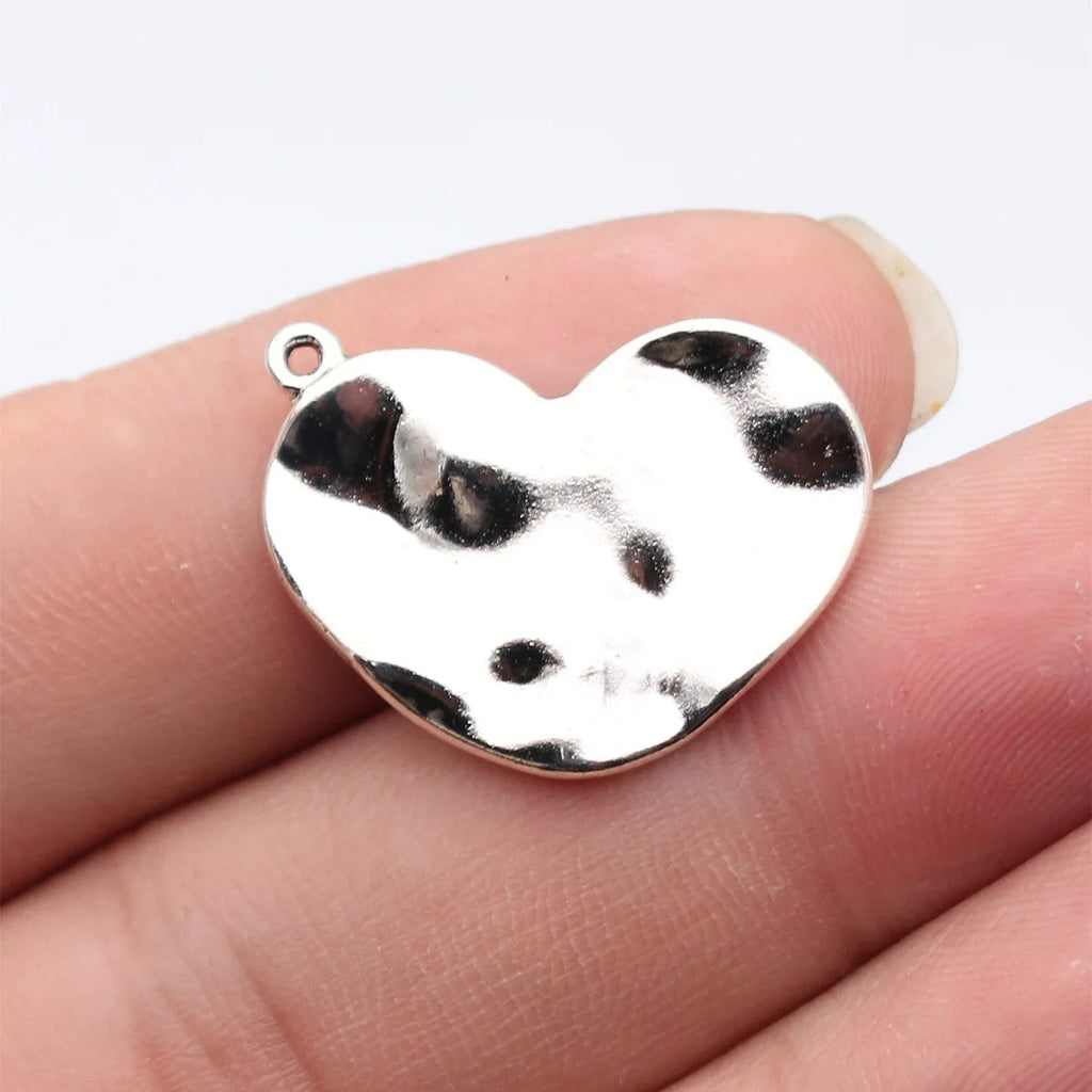 26x20mm 3.8g Multicolor Zinc Alloy Hammered Wavy Heart Charm Pendant for Necklace Bracelet Jewelry Making