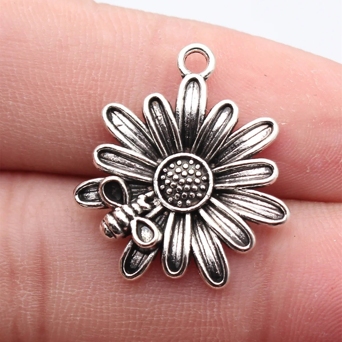 26x22mm 2.4g Multicolor Zinc Alloy Bee Daisy Charm Pendant for DIY Necklace Bracelet Jewelry Making