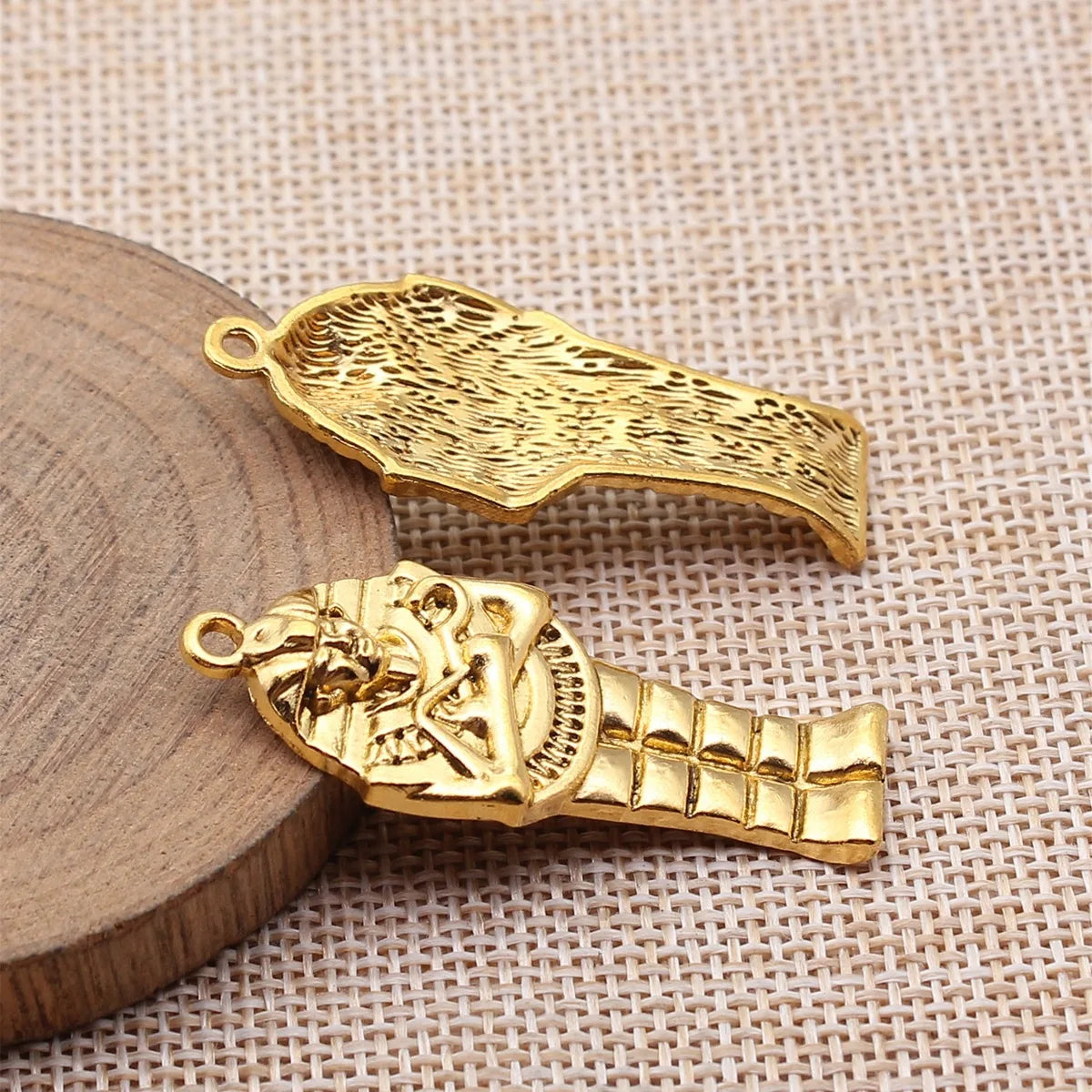 45x18mm 5.1g Multicolor Zinc Alloy Ancient Egyptian Pharaoh Pharaoh Head Charm Pendant for DIY Jewelry Making