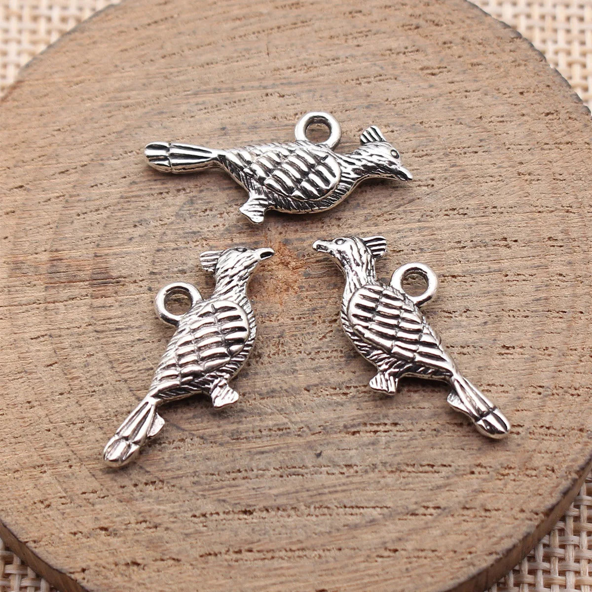 24x14mm 1.3g Antique Silver Zinc Alloy Roadrunner Bird Charm Pendant for DIY Necklace Bracelet Making