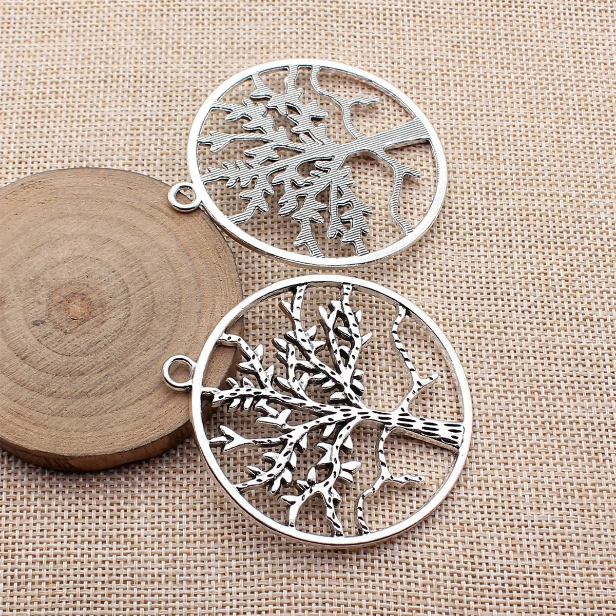 61x55mm 16.6g Antique Silver Zinc Alloy Hollow Round Tree Charm Pendant for Necklace Jewelry Making