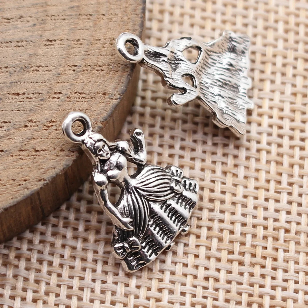 21x14mm 1.2g Multicolor Zinc Alloy Bow Dress Girl Butterfly Charm Pendant for Necklace Bracelet DIY Jewelry