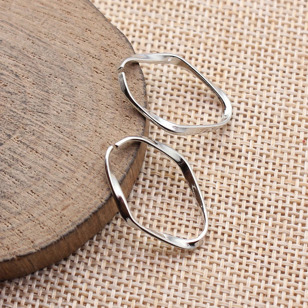 25x18mm 0.74g Multicolor Zinc Alloy Twisted Irregular Oval Ring Charm Pendant for DIY Jewelry