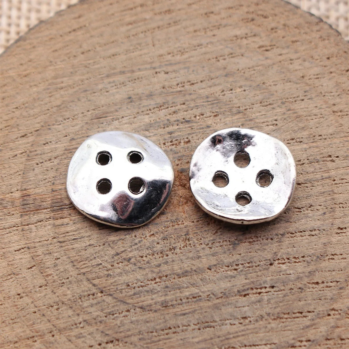 14x14x3mm 1.1g Antique Silver Zinc Alloy Curved Button Jewelry Findings for DIY Bracelet Accessories