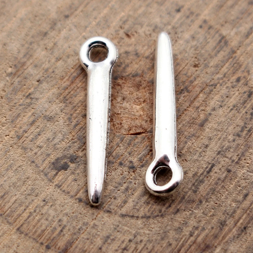 16x3.5x1.9mm 0.22g Antique Silver Zinc Alloy Awl Spike Charm Pendant for DIY Punk Jewelry Making