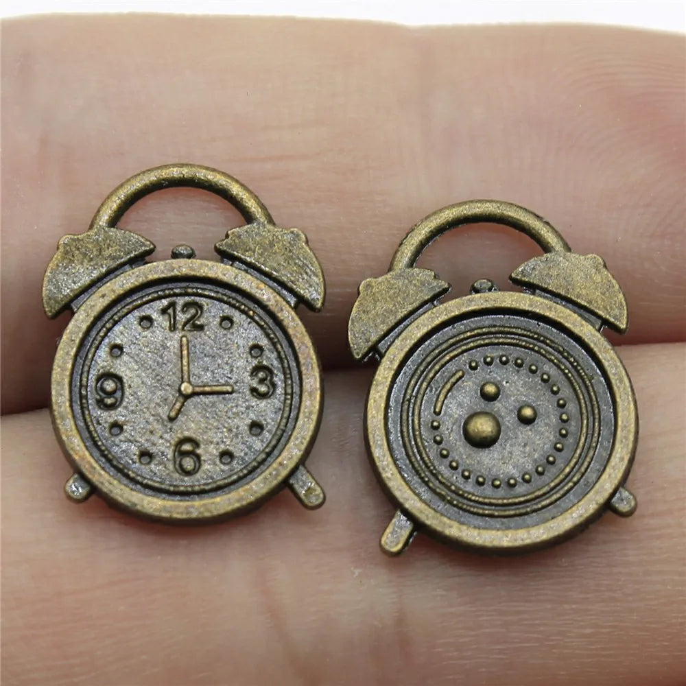 17x13mm 1.1g Antique Bronze Zinc Alloy Alarm Clock Charm Pendant for DIY Necklace Jewelry Making