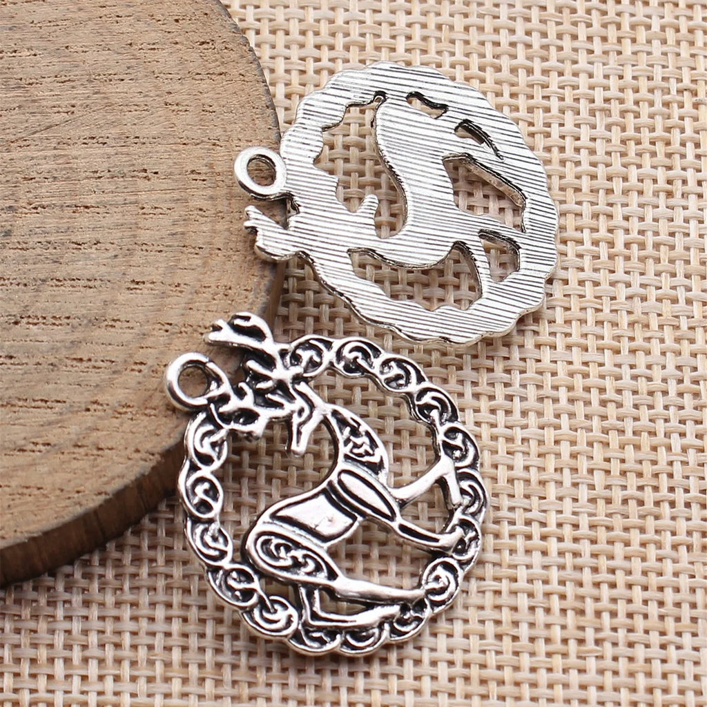 30x26mm 3.3g Antique Silver Zinc Alloy Round Celtic Knot Deer Charm Pendant for DIY Jewelry Making
