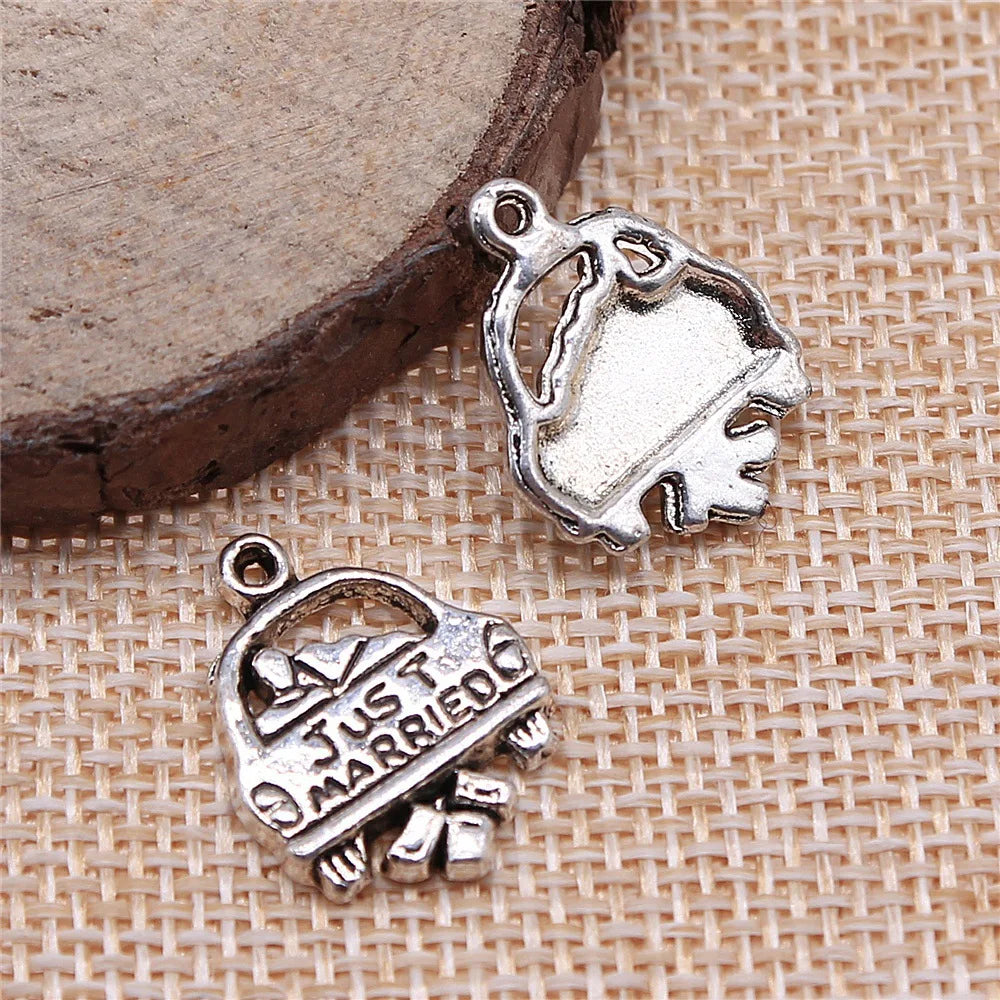 20x15mm 2g Antique Silver Zinc Alloy Just Married Car Charm Pendant for DIY Wedding Jewelry