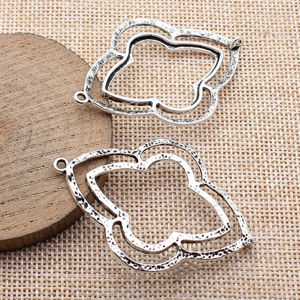57x39mm 4.8g Multicolor Zinc Alloy Hollow Hammered Four Leaf Flower connector charm for DIY jewelry
