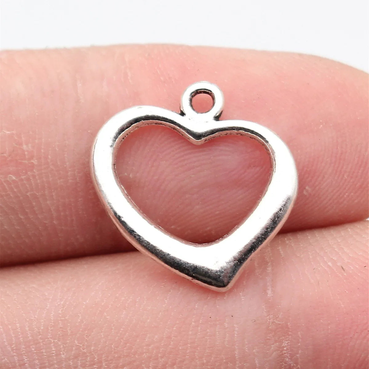 18x18mm 1.4g Multicolor Zinc Alloy Openwork Heart Hollow Charm Pendant for DIY Bracelet Necklace Making