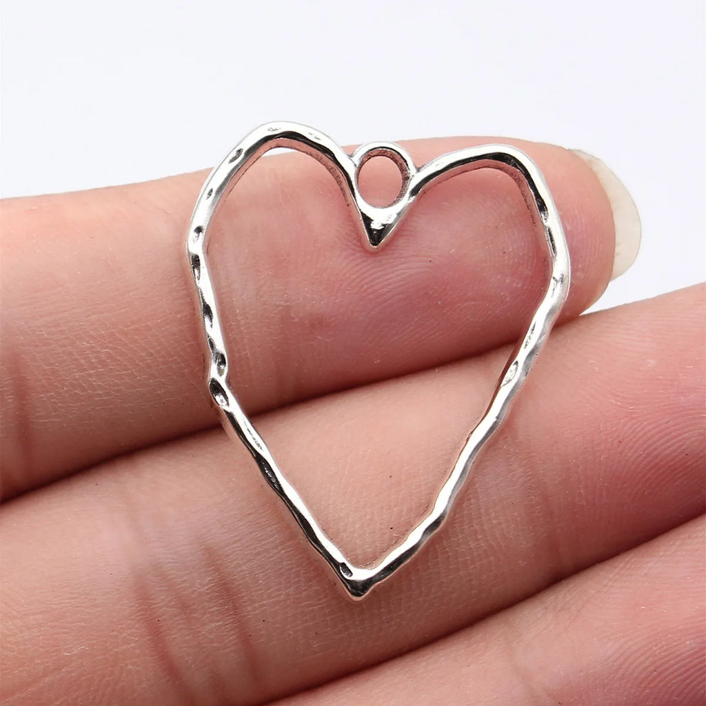 35x29mm 2g Multicolor Zinc Alloy Hammered Openwork Heart Hollow Charm Pendant for DIY Necklace Jewelry Making