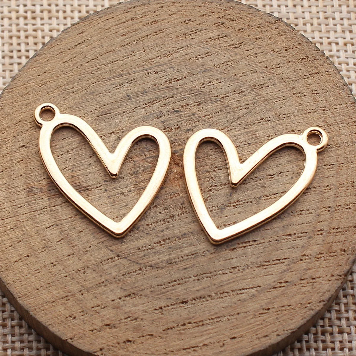 22x20mm 1.2g Multicolor Zinc Alloy Geometric Hollow Heart Charm Pendant for DIY Jewelry Making