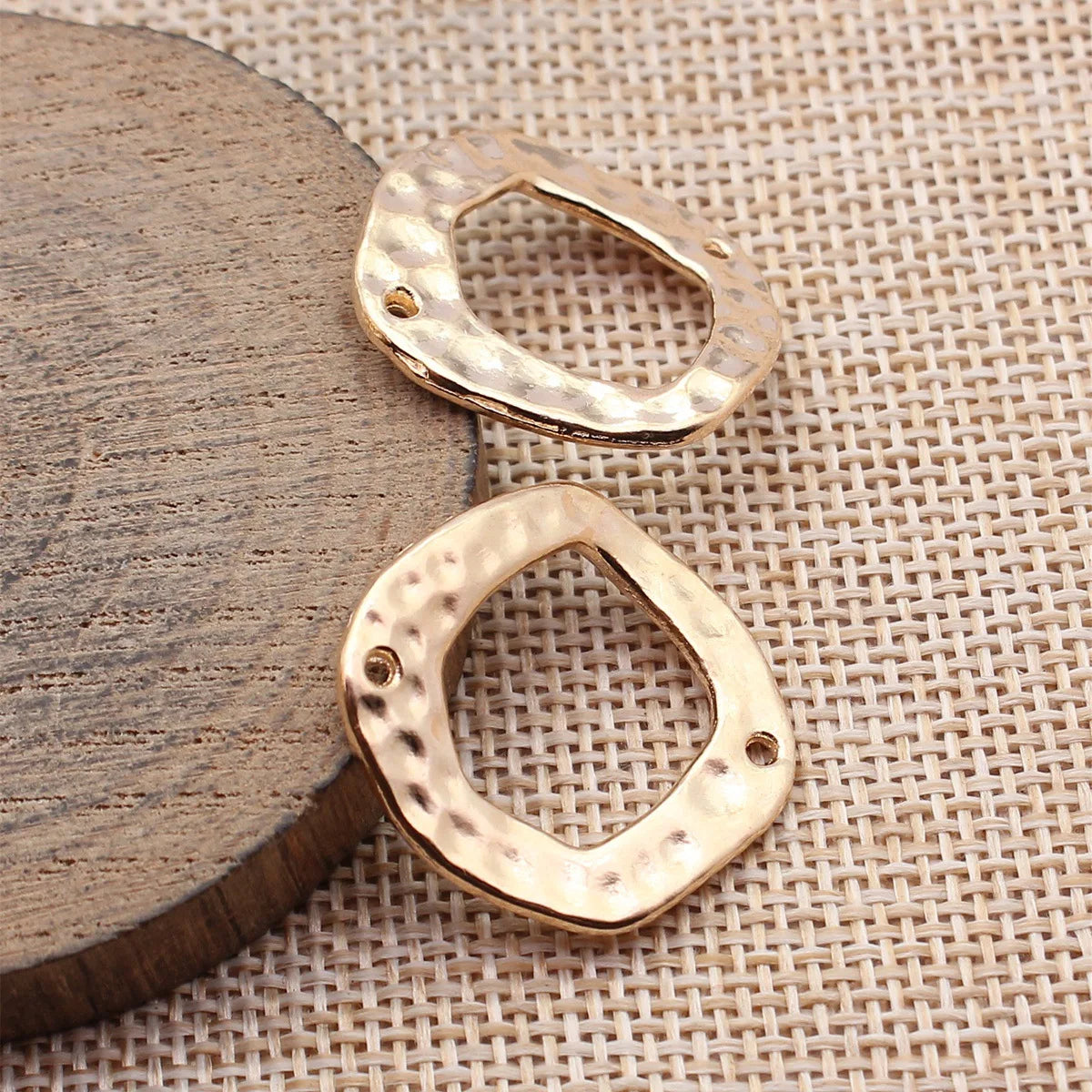 25x24mm 3g Multicolor Zinc Alloy Hammered Irregular Round Ring Connector Charm for DIY Jewelry