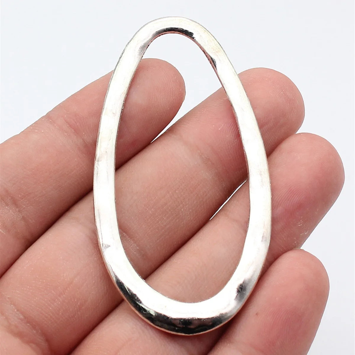 68x37mm 8.4g Antique Silver Zinc Alloy Hollow Hammered Geometric Charm Pendant for DIY Jewelry Making