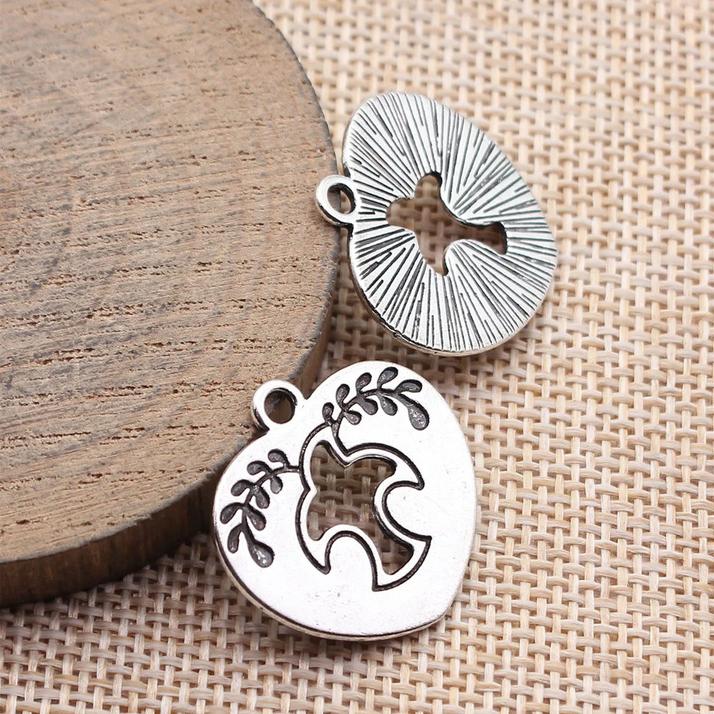 24x24mm 2.5g Antique Silver Zinc Alloy Peace Dove Charm Pendant for DIY Necklace Bracelet Making