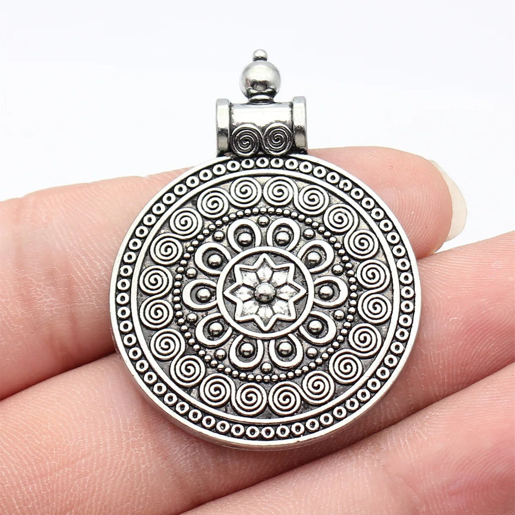 49x36mm 7.6g Blackened Silver Tone Zinc Alloy Ornate Round Tag Charm Pendant for DIY Jewelry Making
