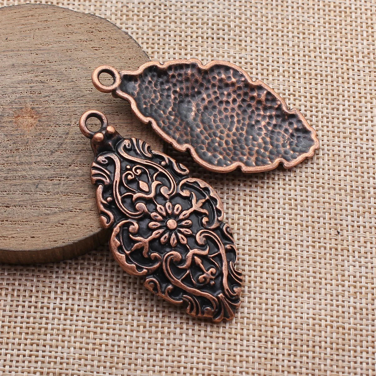 57x28mm 7.9g Multicolor Zinc Alloy Embossed Flower Charm Pendant for DIY Necklace Jewelry Making