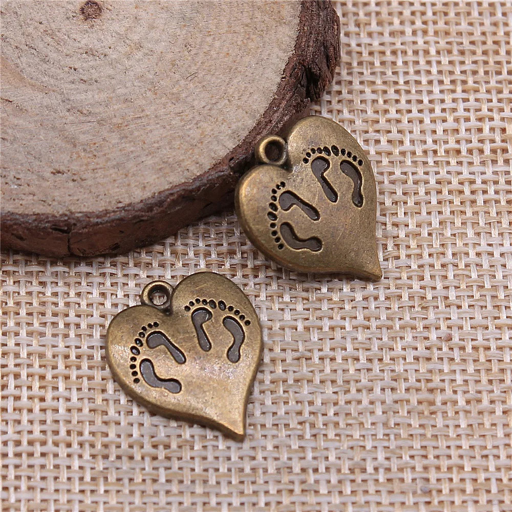 21x17mm 2.6g Multicolor Zinc Alloy Footprint Heart Charm Pendant for DIY Necklace Bracelet Making