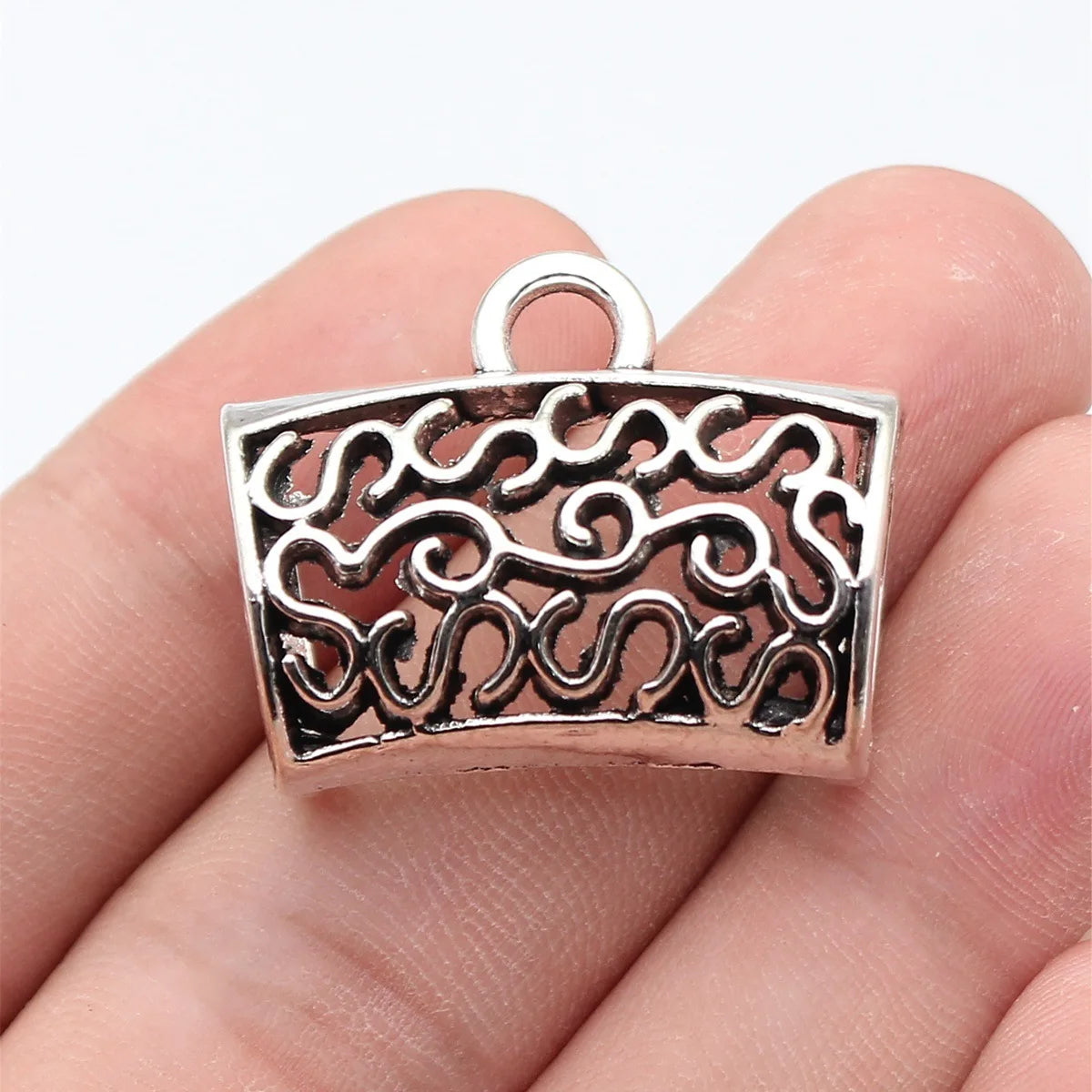 32x26x18mm 7.3g Multicolor Zinc Alloy Hollow Scarf Buckle Jewelry Findings for DIY Accessory Making