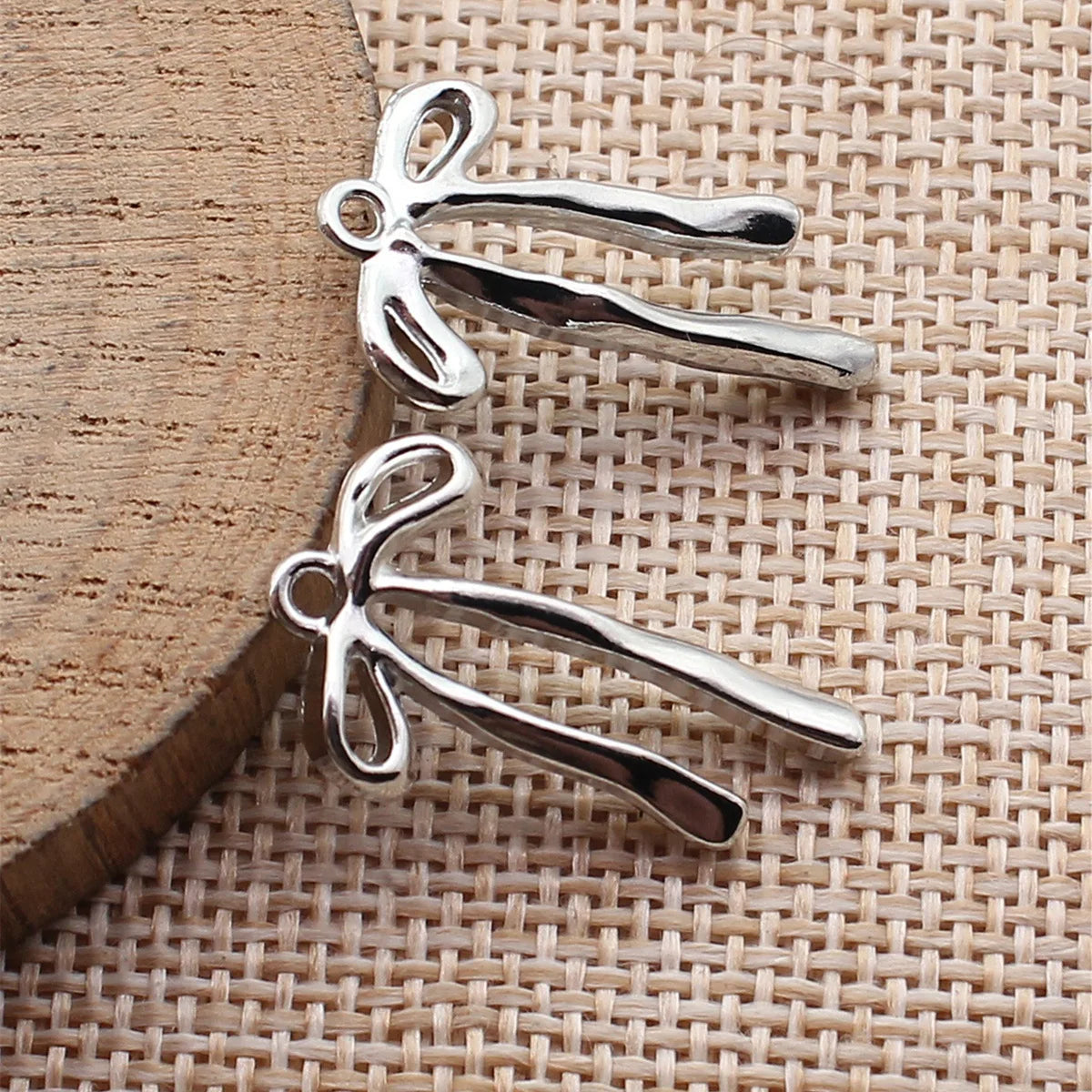 26x15mm 1.9g White K Color Zinc Alloy Bowknot Butterfly Charm Pendant for DIY Necklace Bracelet Jewelry