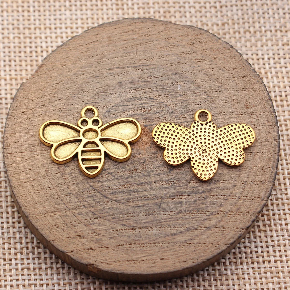 24x18mm 1.4g Multicolor Zinc Alloy Bee Charm Pendant for DIY Necklace Bracelet Jewelry Making