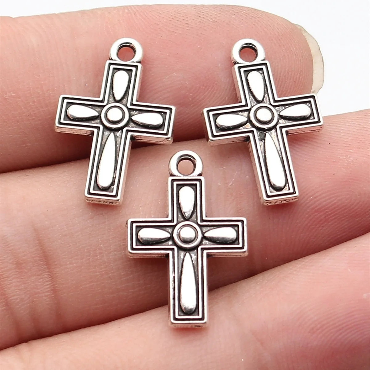 21x14mm 1.6g Antique Silver Zinc Alloy Cross Charm Pendant for DIY Religious Necklace Bracelet