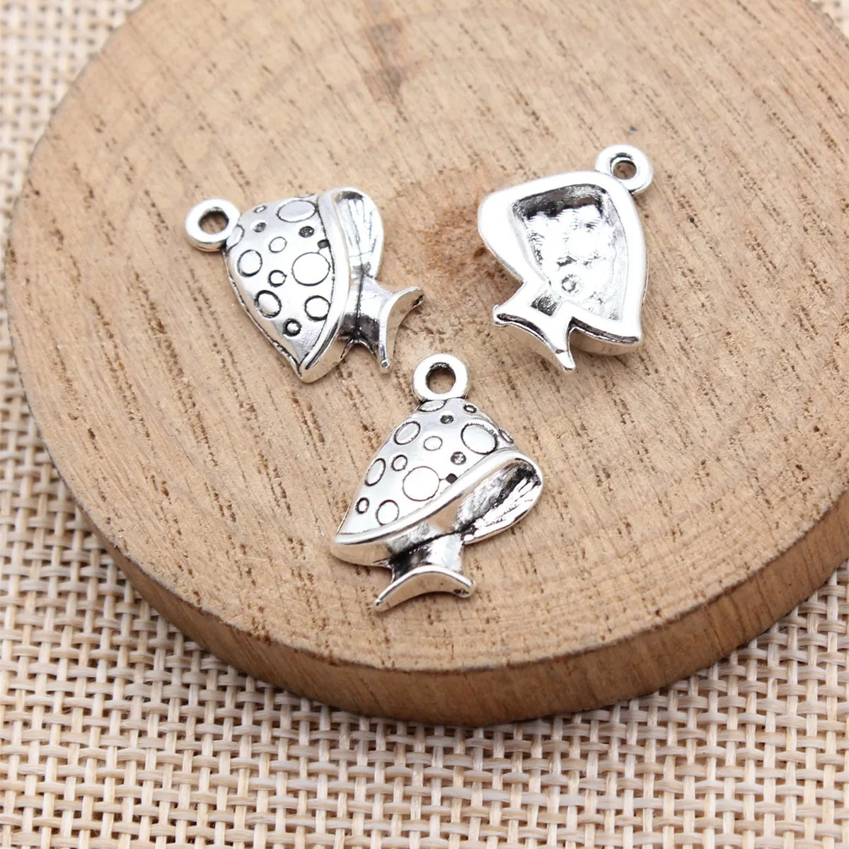 19x15mm 1.45g Antique Silver Zinc Alloy Mushroom Charm Pendant for Necklace Bracelet Making