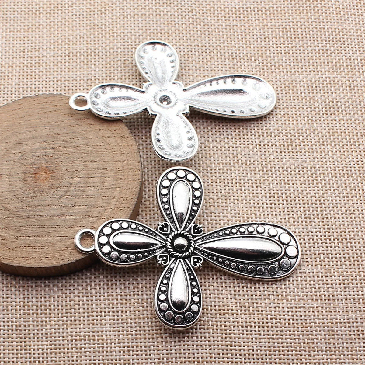 72x53mm 9.5g Antique Silver Zinc Alloy Large Cross Charm Pendant for Necklace and Bracelet Making