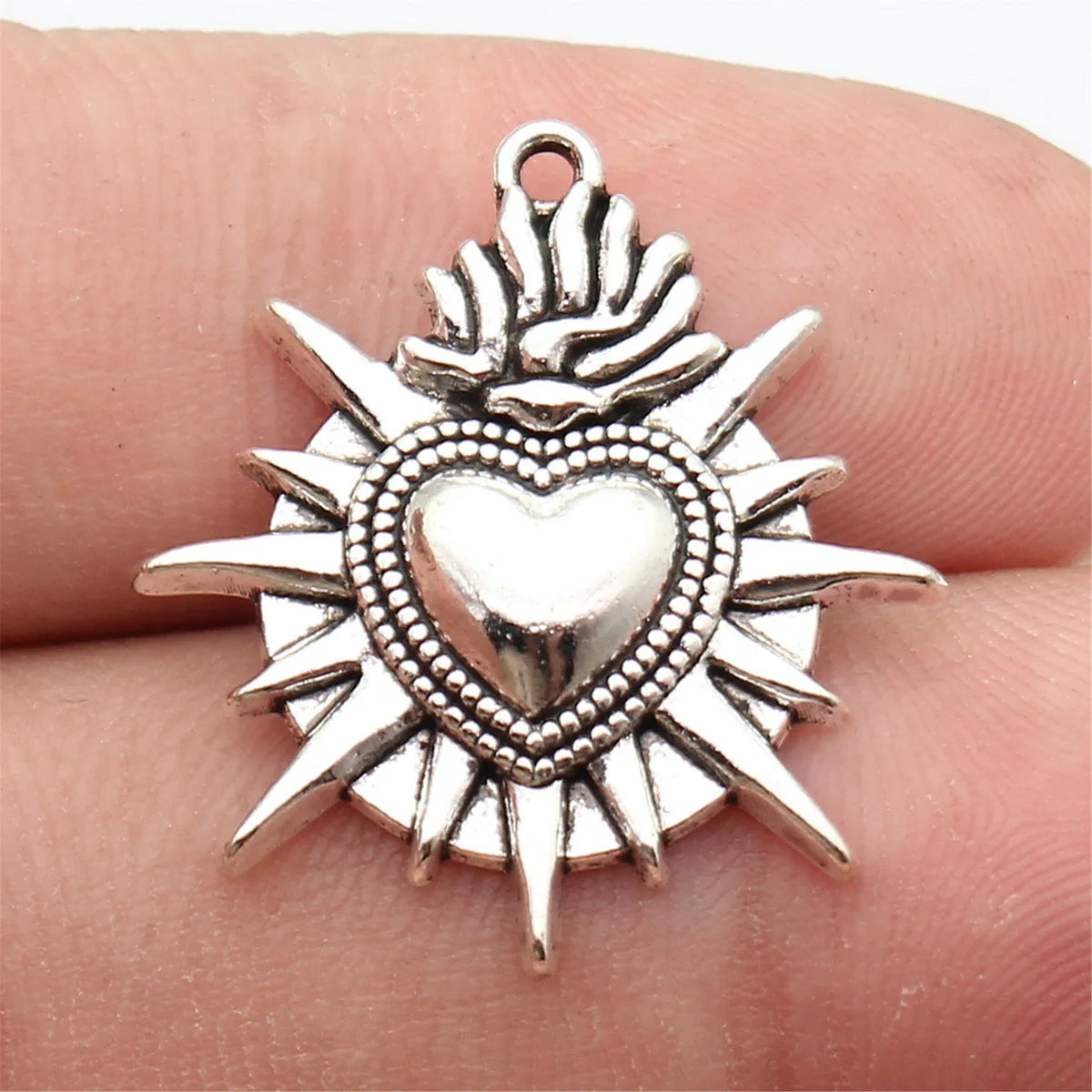 26x24mm 2.9g Antique Silver Zinc Alloy Gothic Heart Charm Pendant for DIY Necklace Jewelry Making