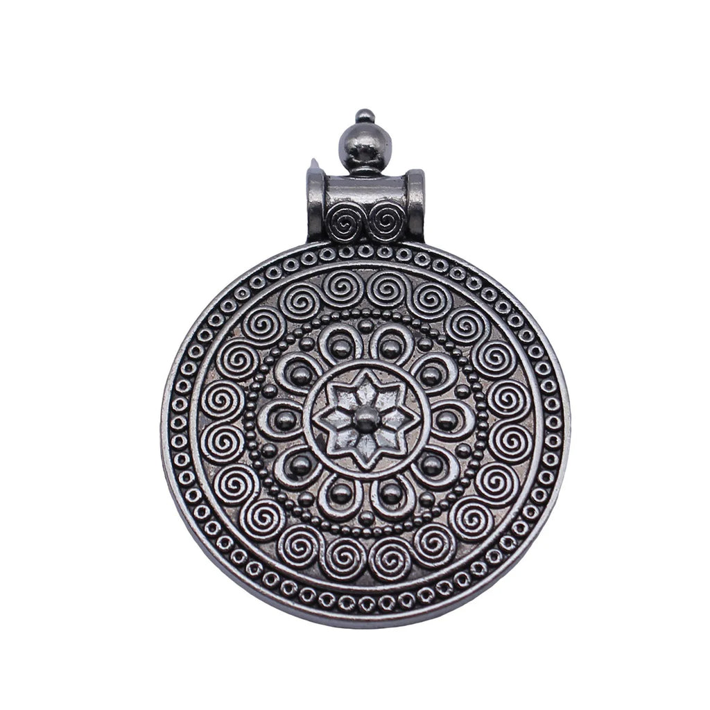 49x36mm 7.6g Blackened Silver Tone Zinc Alloy Ornate Round Tag Charm Pendant for DIY Jewelry Making