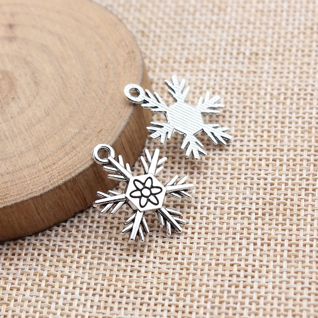 24x18mm 1.25g Antique Silver Zinc Alloy Snowflake Charm Pendant for DIY Winter Jewelry Making
