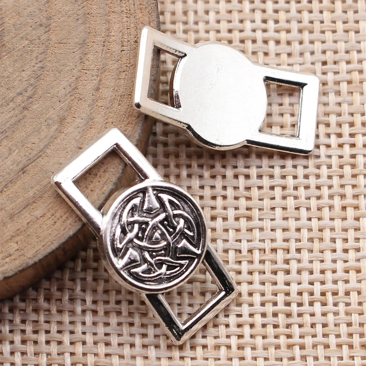 24x12mm 2g Antique Silver Zinc Alloy Celtic Knot Connector Charm for DIY Bracelet Making