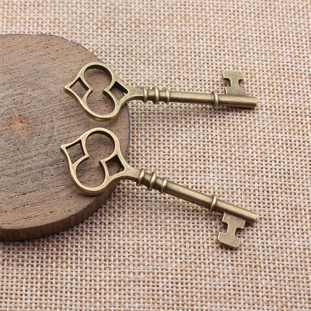60x20mm 4.6g Multicolor Zinc Alloy Key Charm Pendant for Necklace Keychain Jewelry Making