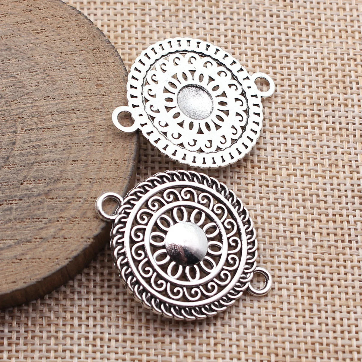 36x27mm 2.9g Antique Silver Zinc Alloy Hollow Lace Round Connector Charm for DIY Earrings Jewelry Making