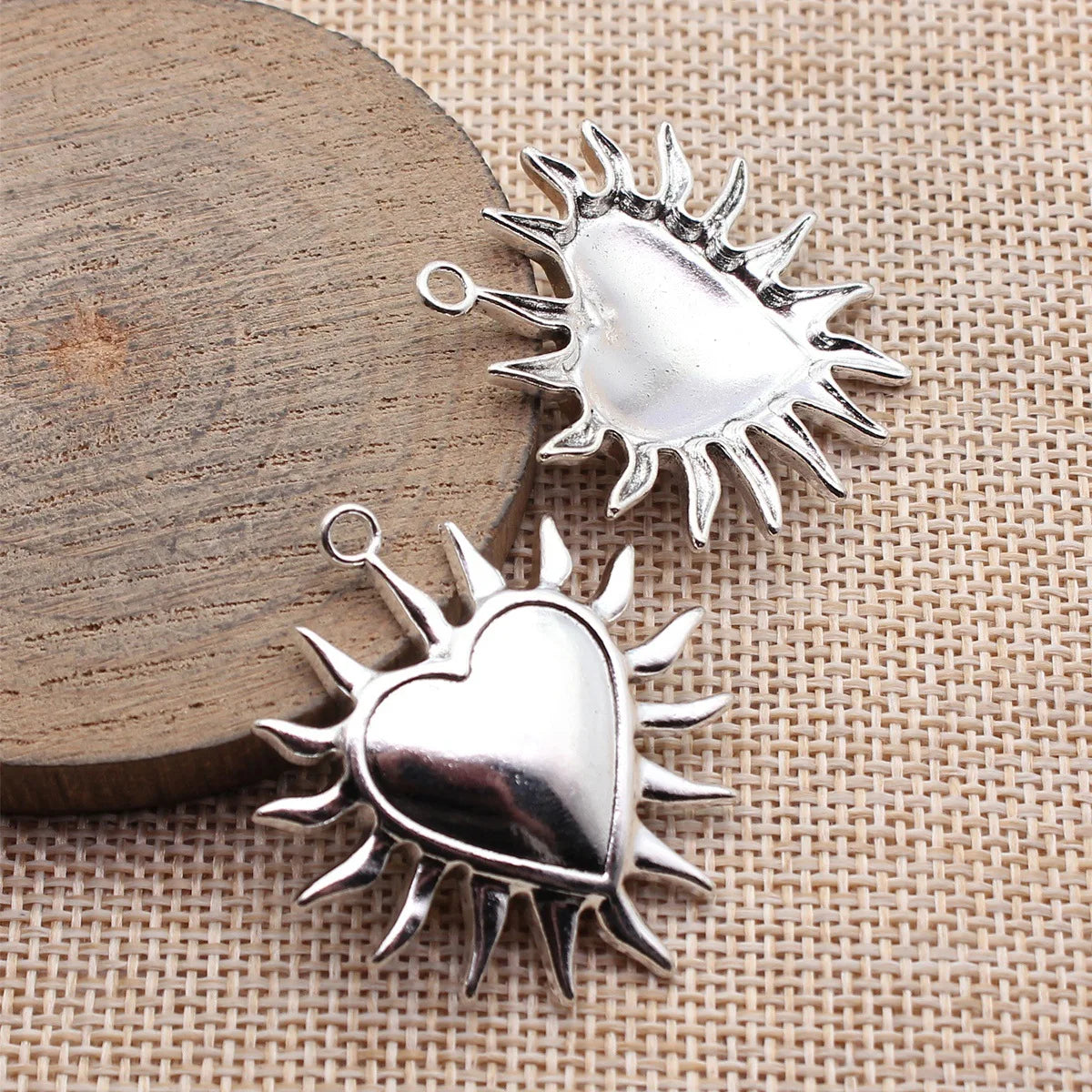 40x37mm 7.7g Antique Silver Zinc Alloy Barbed Heart Charm Pendant for DIY Necklace Bracelet Making