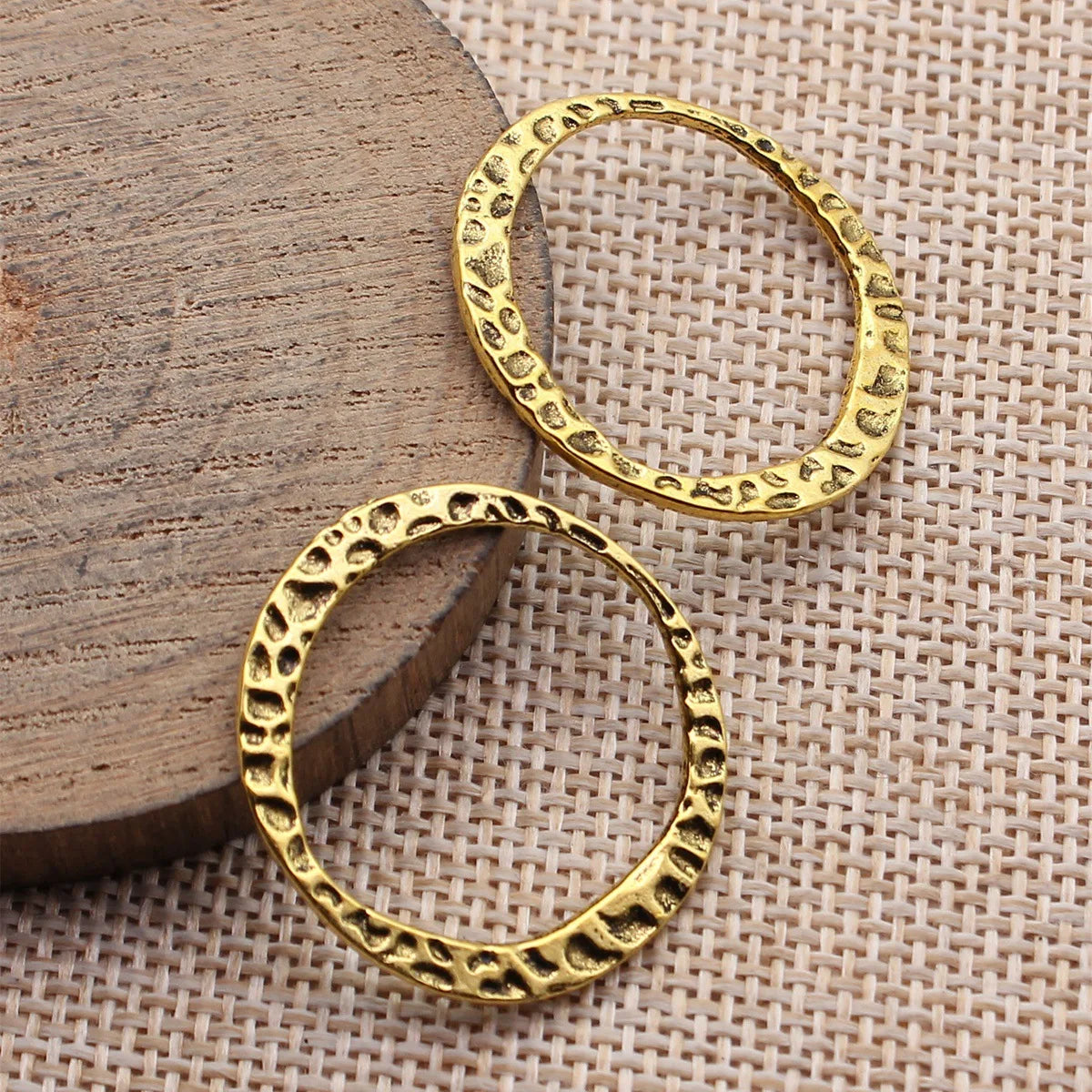 30x28mm 1.8g Multicolor Zinc Alloy Hammered Irregular Round Ring Connector Charm for DIY Jewelry Making
