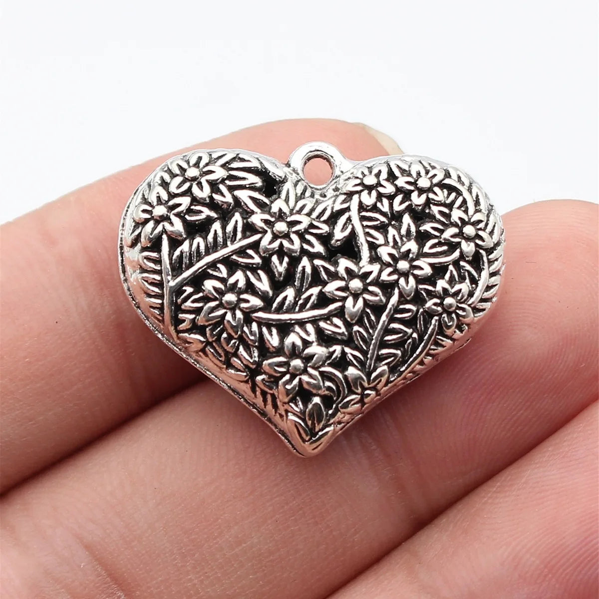 30x25x11mm 7.6g Antique Silver Zinc Alloy Hollow Floral Branch Heart Charm Pendant for DIY Jewelry Making
