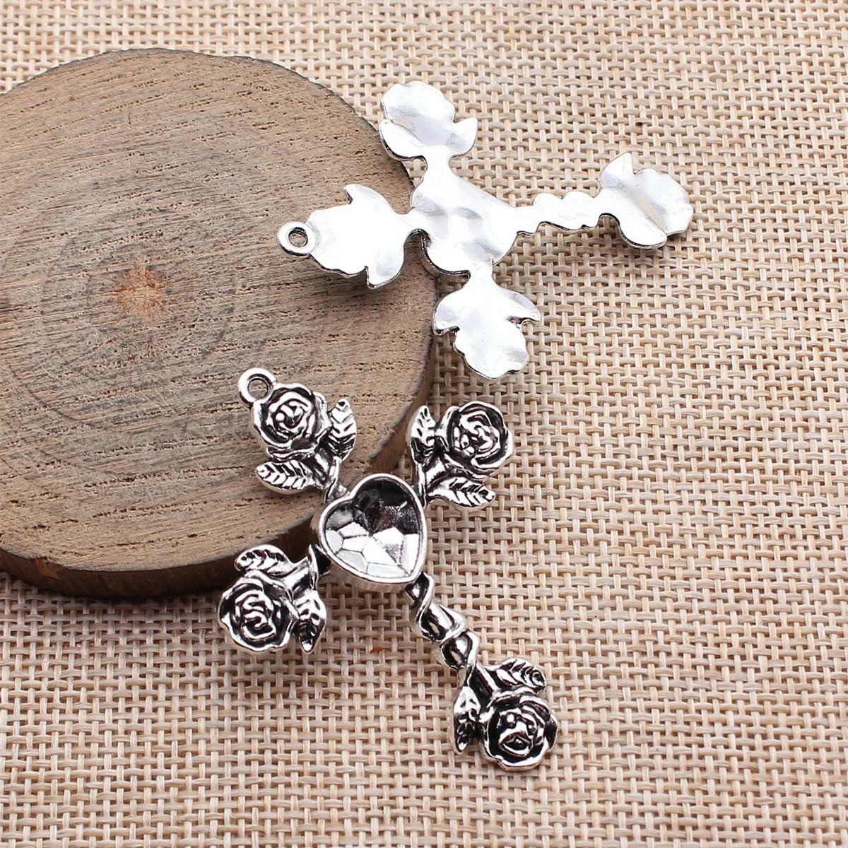 51x38mm 6.1g Antique Silver Zinc Alloy Rose Flower Heart Cross Charm Pendant for DIY Necklace Making