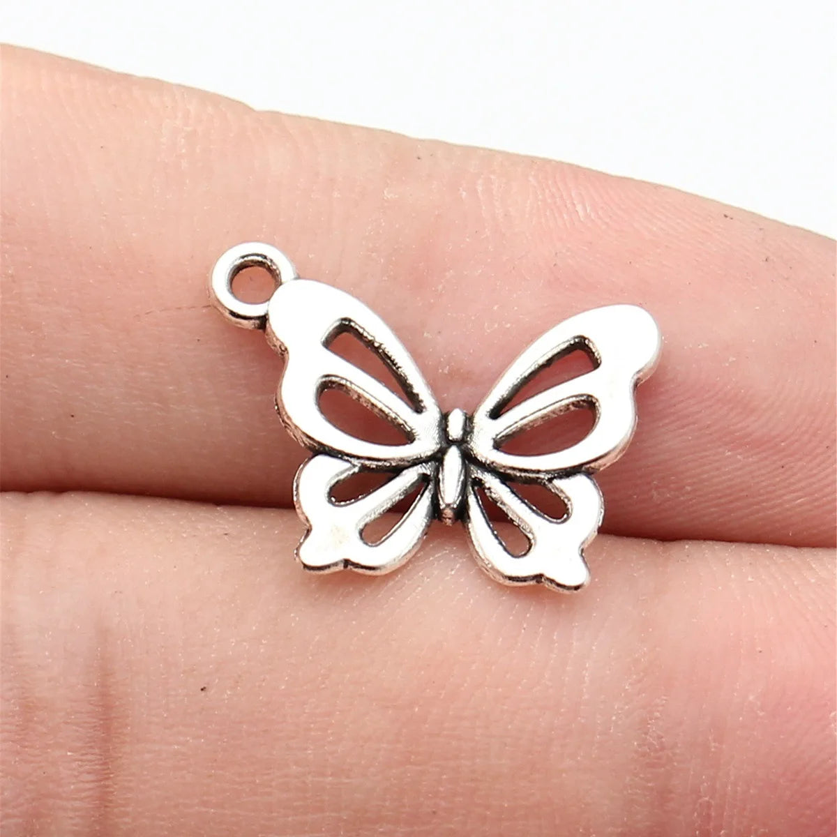 20x15mm 0.94g Antique Silver Zinc Alloy Butterfly Charm Pendant for DIY Necklace Bracelet Jewelry