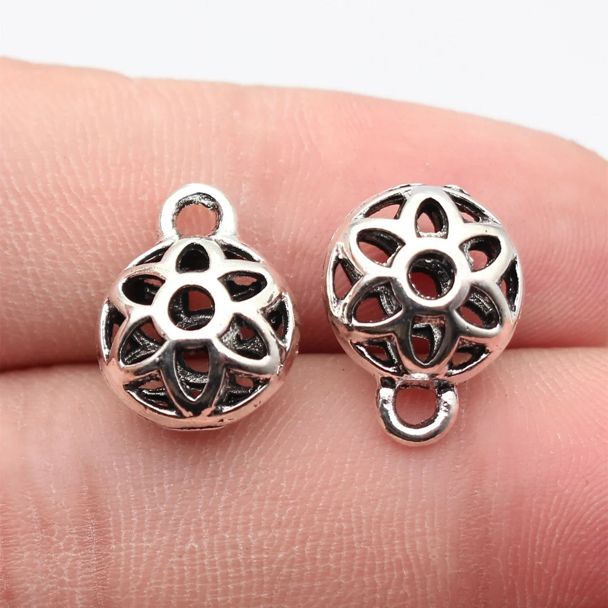 16x13x8.6mm 1.4g Antique Silver Zinc Alloy 3D Hollow Flower Charm Pendant for DIY Earrings and Jewelry Making