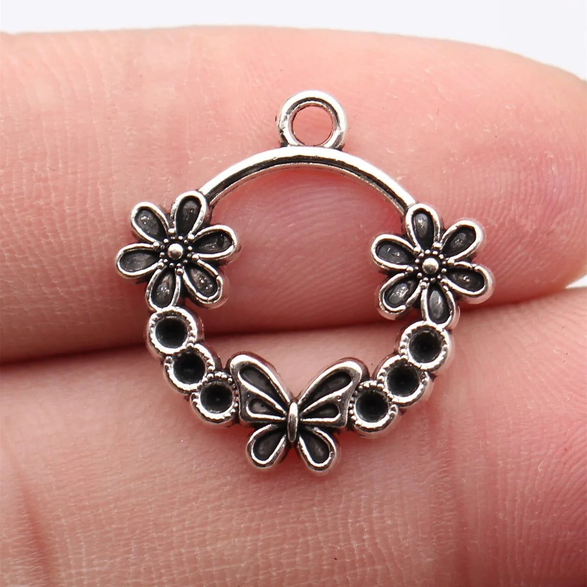 22x22mm 1.9g Antique Silver Zinc Alloy Flower Butterfly Round Ring Charm Pendant for DIY Earrings
