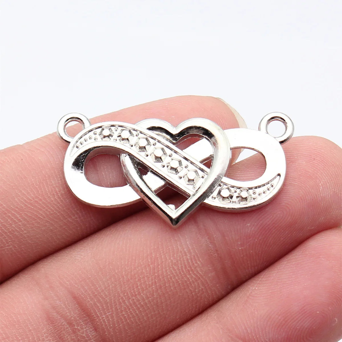 39x20mm 3.6g White K Zinc Alloy Infinity Heart Charm Pendant for DIY Necklace Bracelet Making