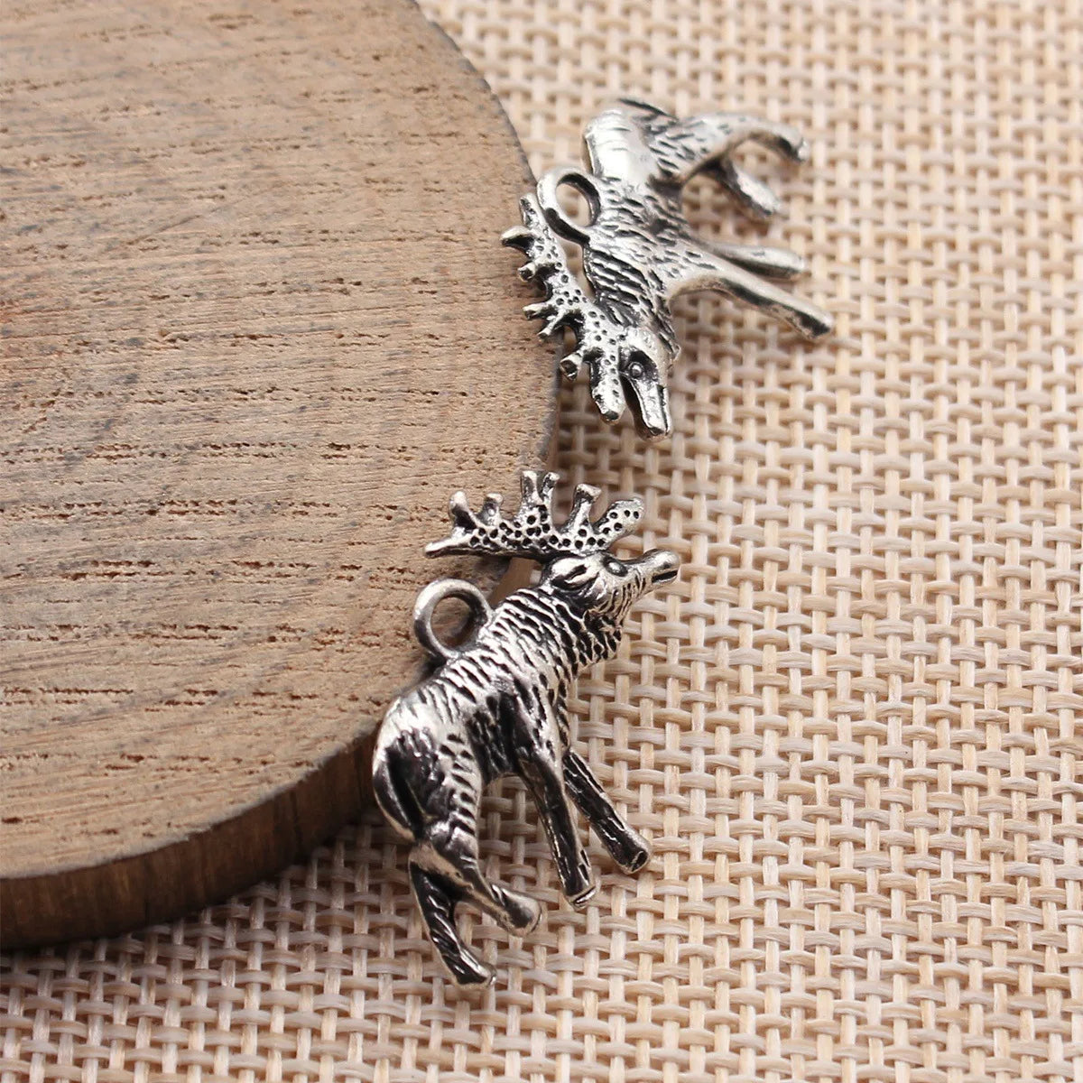 22x22mm 2.2g Antique Silver Zinc Alloy Elk Charm Pendant for DIY Christmas Necklace Jewelry Making