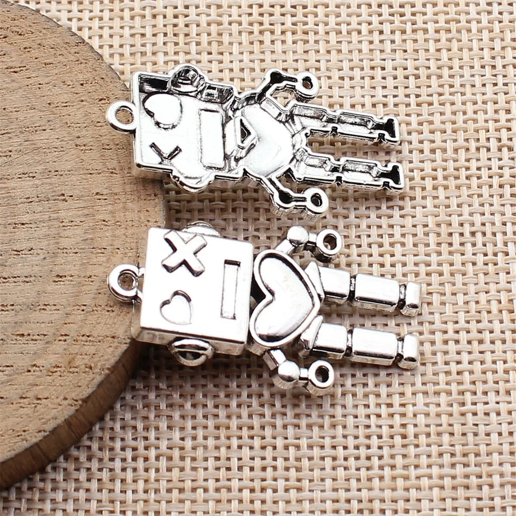 37x20mm 3.6g Antique Silver Zinc Alloy Heart Robot Charm Pendant for DIY Necklace Jewelry Making